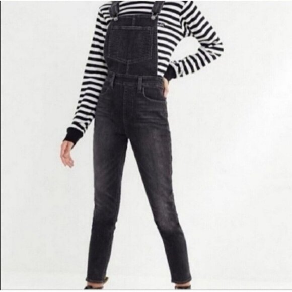 Levi’s Premium Bib Overalls Washed Black Denim Skinny Jean Women’s Size 25 - Picture 1 of 16